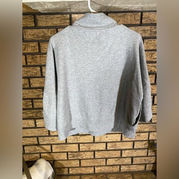 ‎Calvin Klein sweatshirt - Picture 4 of 5